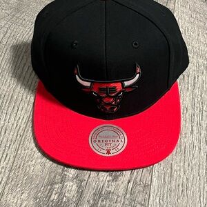 NEW Chicago Bulls Black & Red Snapback Hat
